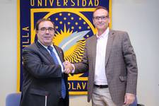 El convenio de la UPO con la Asociación de Enfermedades Neurodegenerativas ENACH se prorroga un año